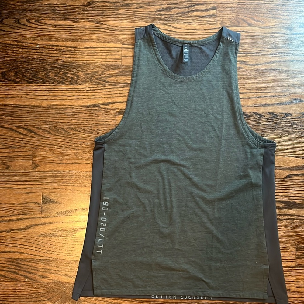 Men’s Lululemon Athletic Tank Top Gray - size M